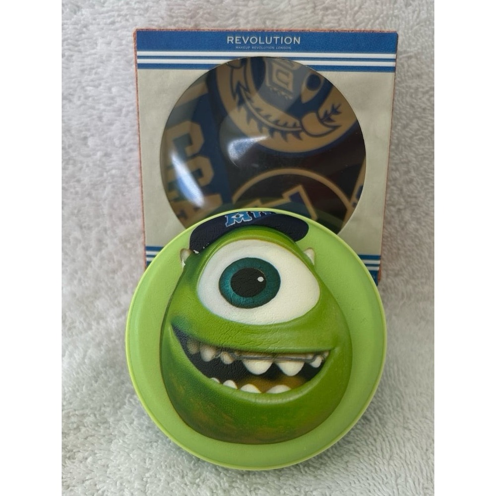 Revolution × Monsters University Mike‎ Wazowski Highlighter illumination compact